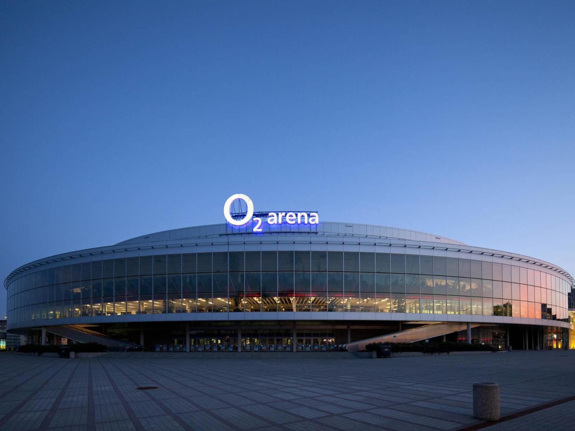 פראג Stay2Gether City Buzz Apt - O2 Arena - Sleeps 6 מראה חיצוני תמונה