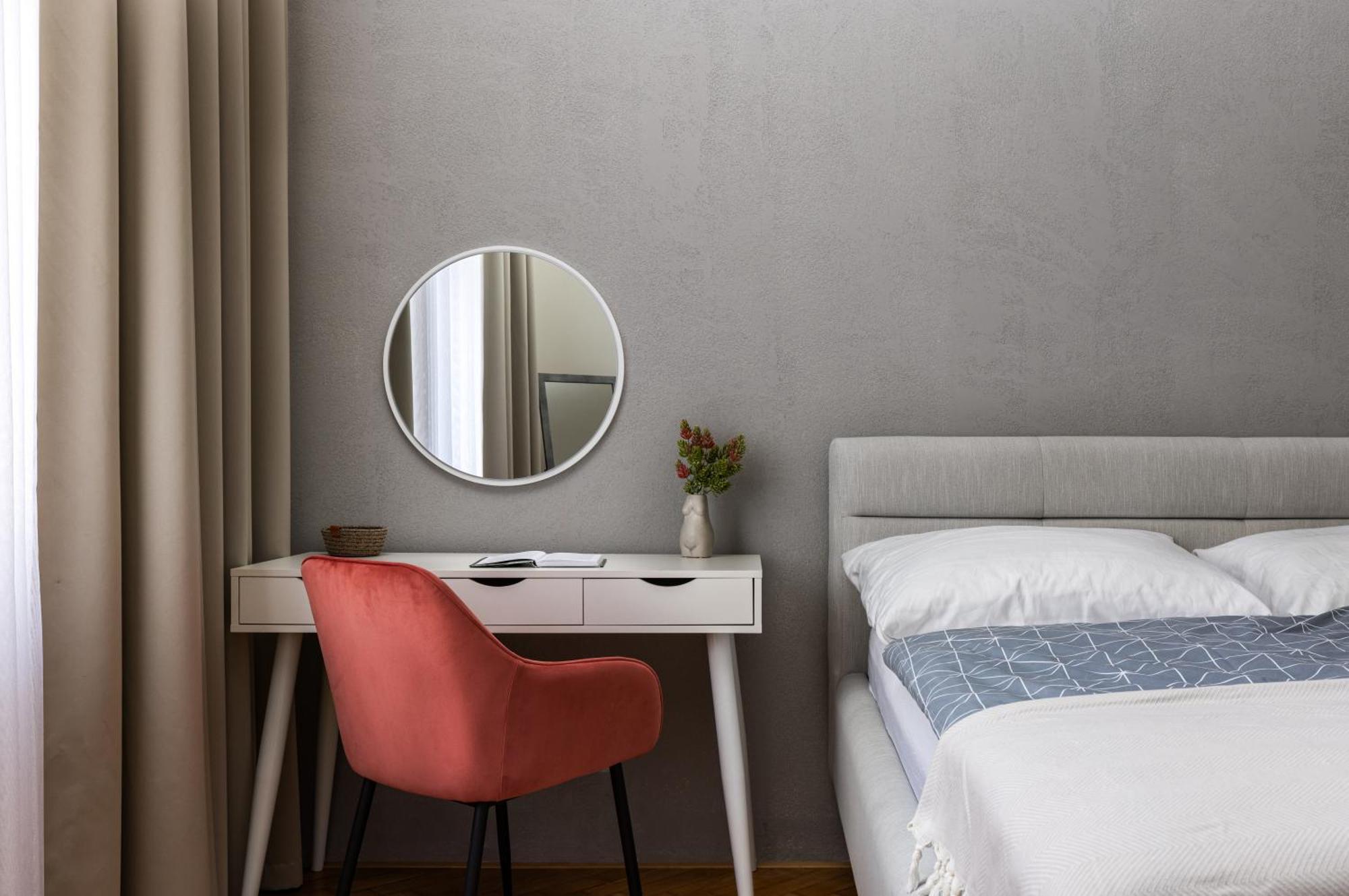 פראג Stay2Gether City Buzz Apt - O2 Arena - Sleeps 6 מראה חיצוני תמונה